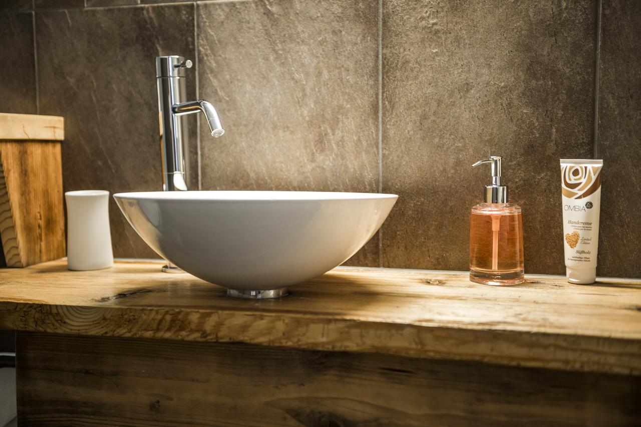 B3 Boutique-Bed&Breakfast&Apartment Gsteigwiler Extérieur photo