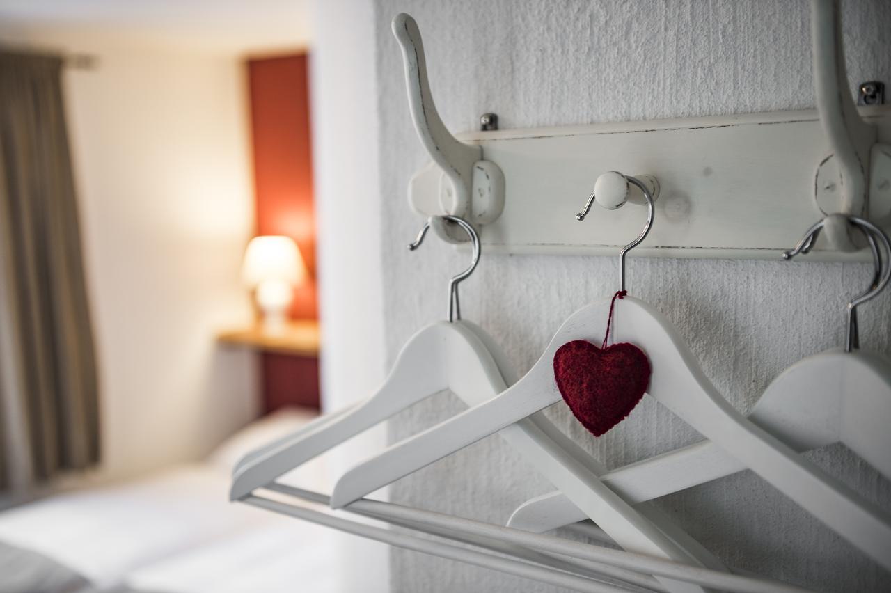 B3 Boutique-Bed&Breakfast&Apartment Gsteigwiler Extérieur photo